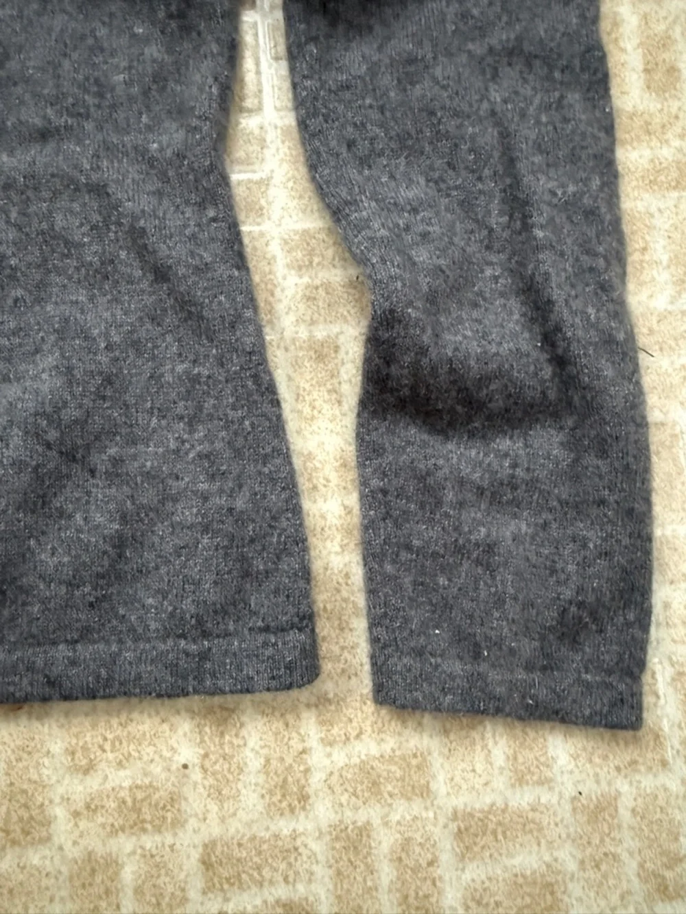 Lands' End Women’s Crewneck Cashmere Sweater size Small EUC - Picture 3 of 4